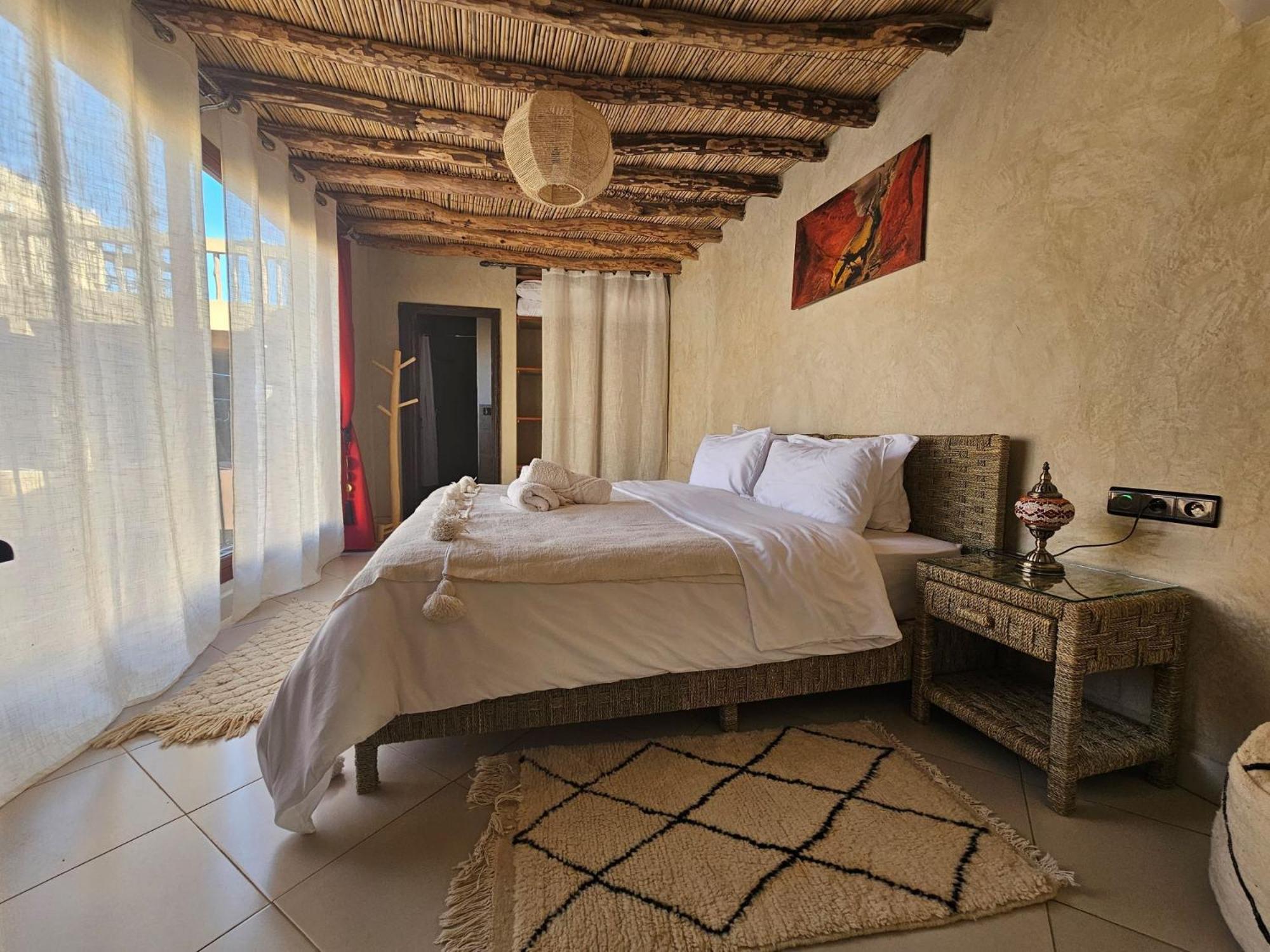 Kasbah La Cigogne Bed & Breakfast Aït Benhaddou Exterior photo