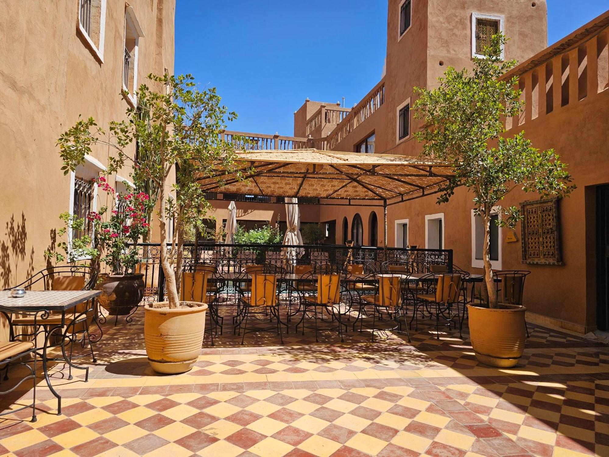Kasbah La Cigogne Bed & Breakfast Aït Benhaddou Exterior photo