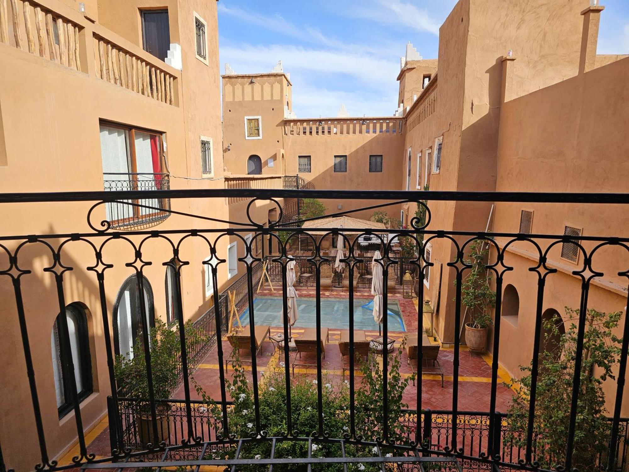 Kasbah La Cigogne Bed & Breakfast Aït Benhaddou Exterior photo