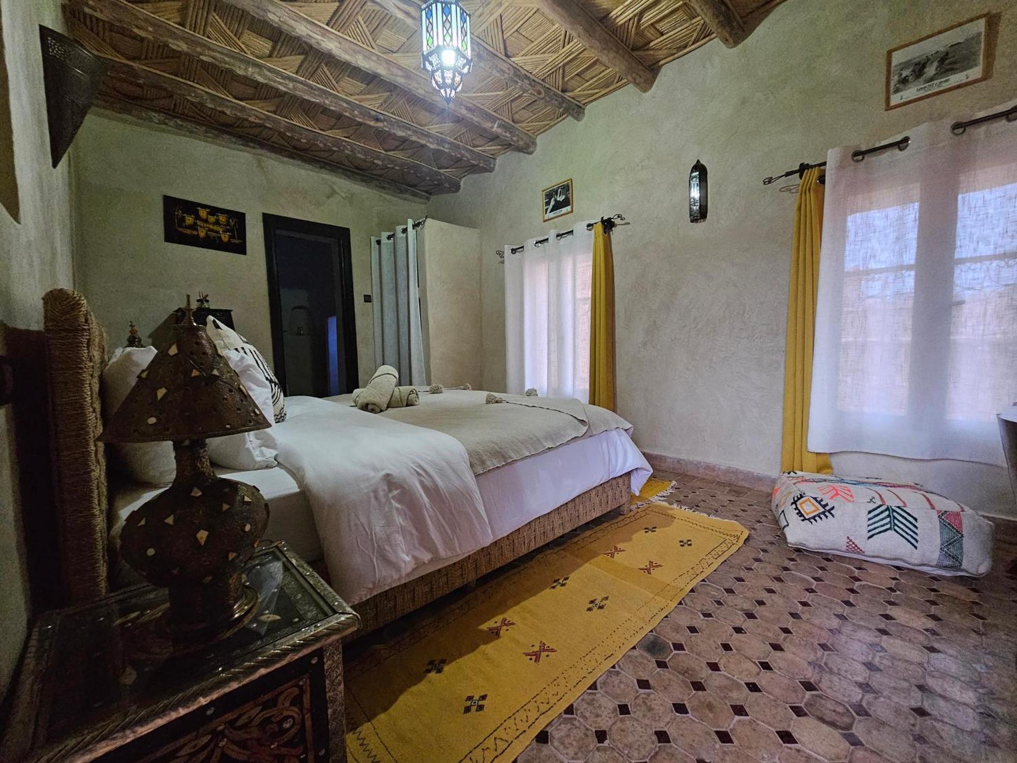 Kasbah La Cigogne Bed & Breakfast Aït Benhaddou Exterior photo