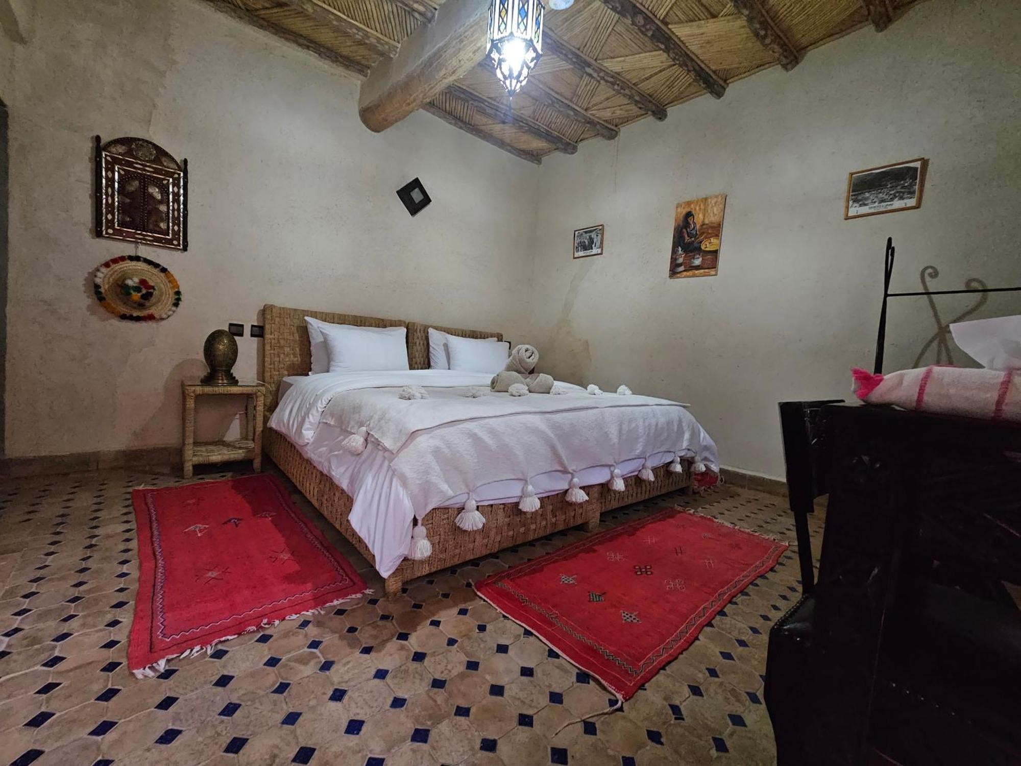 Kasbah La Cigogne Bed & Breakfast Aït Benhaddou Exterior photo