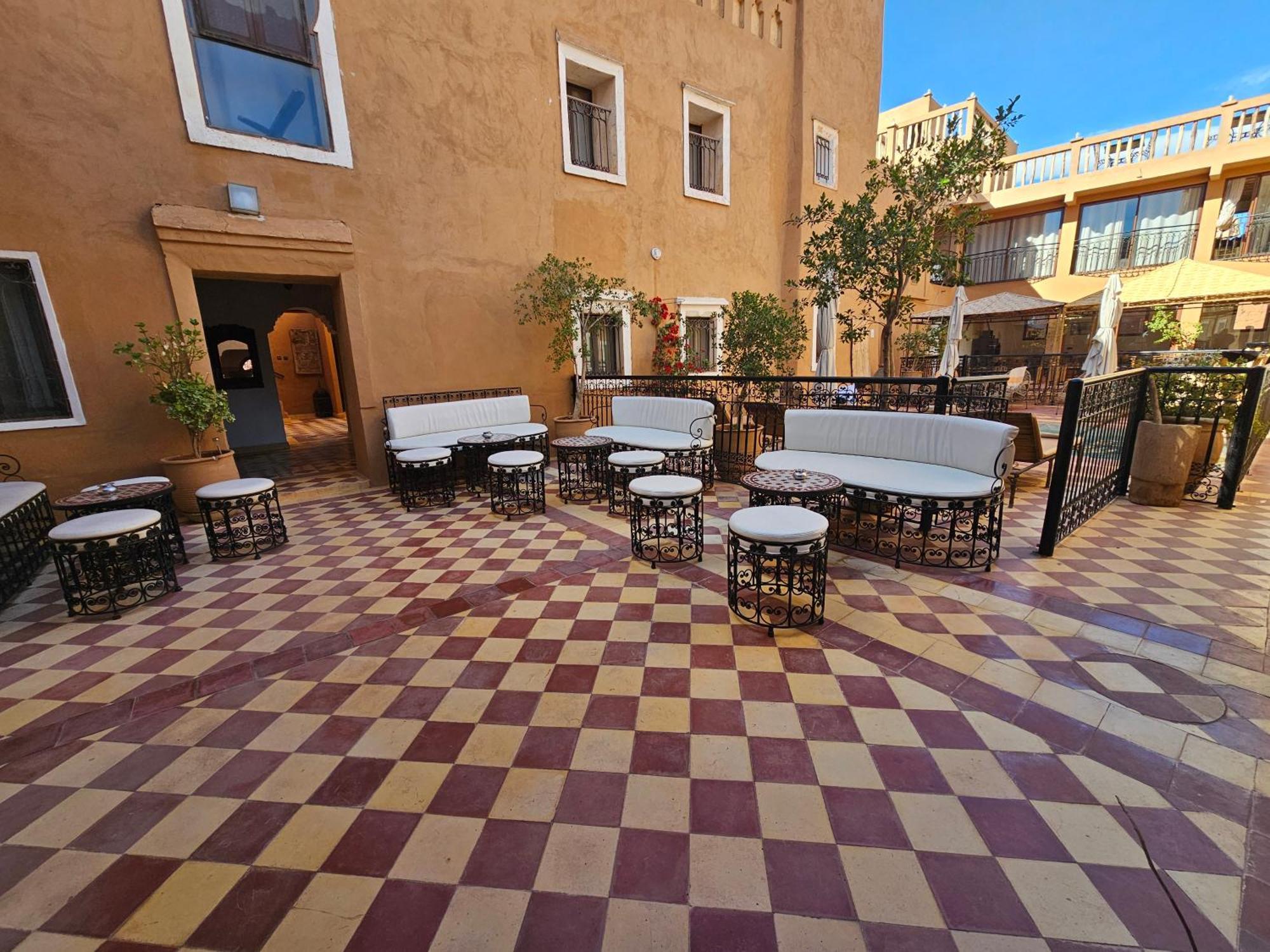 Kasbah La Cigogne Bed & Breakfast Aït Benhaddou Exterior photo