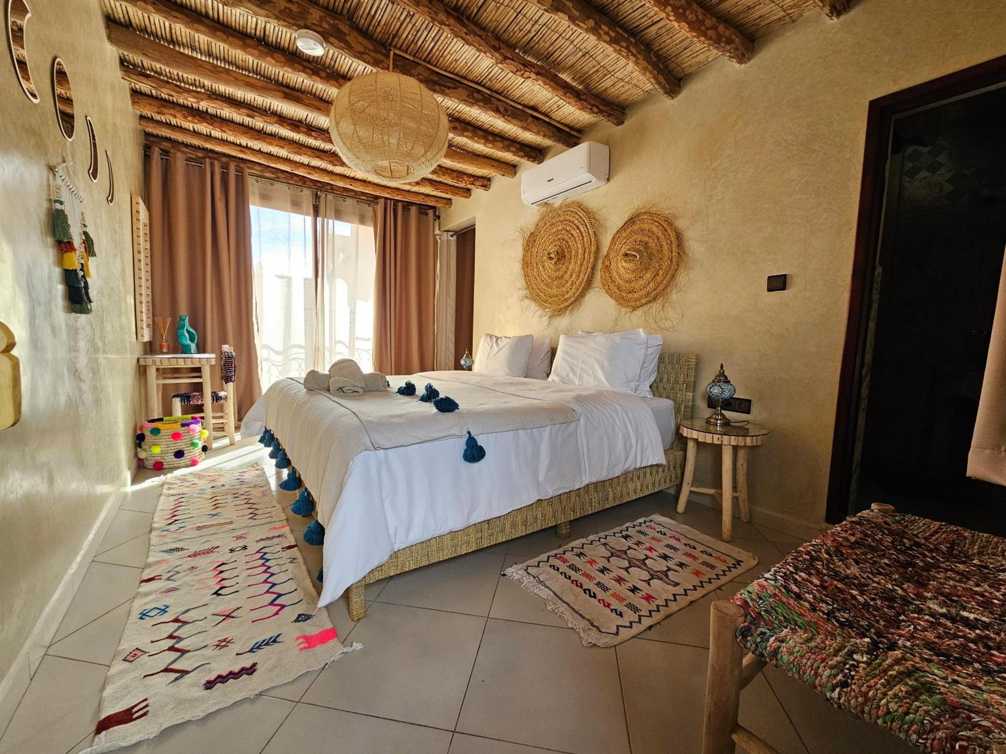 Kasbah La Cigogne Bed & Breakfast Aït Benhaddou Exterior photo