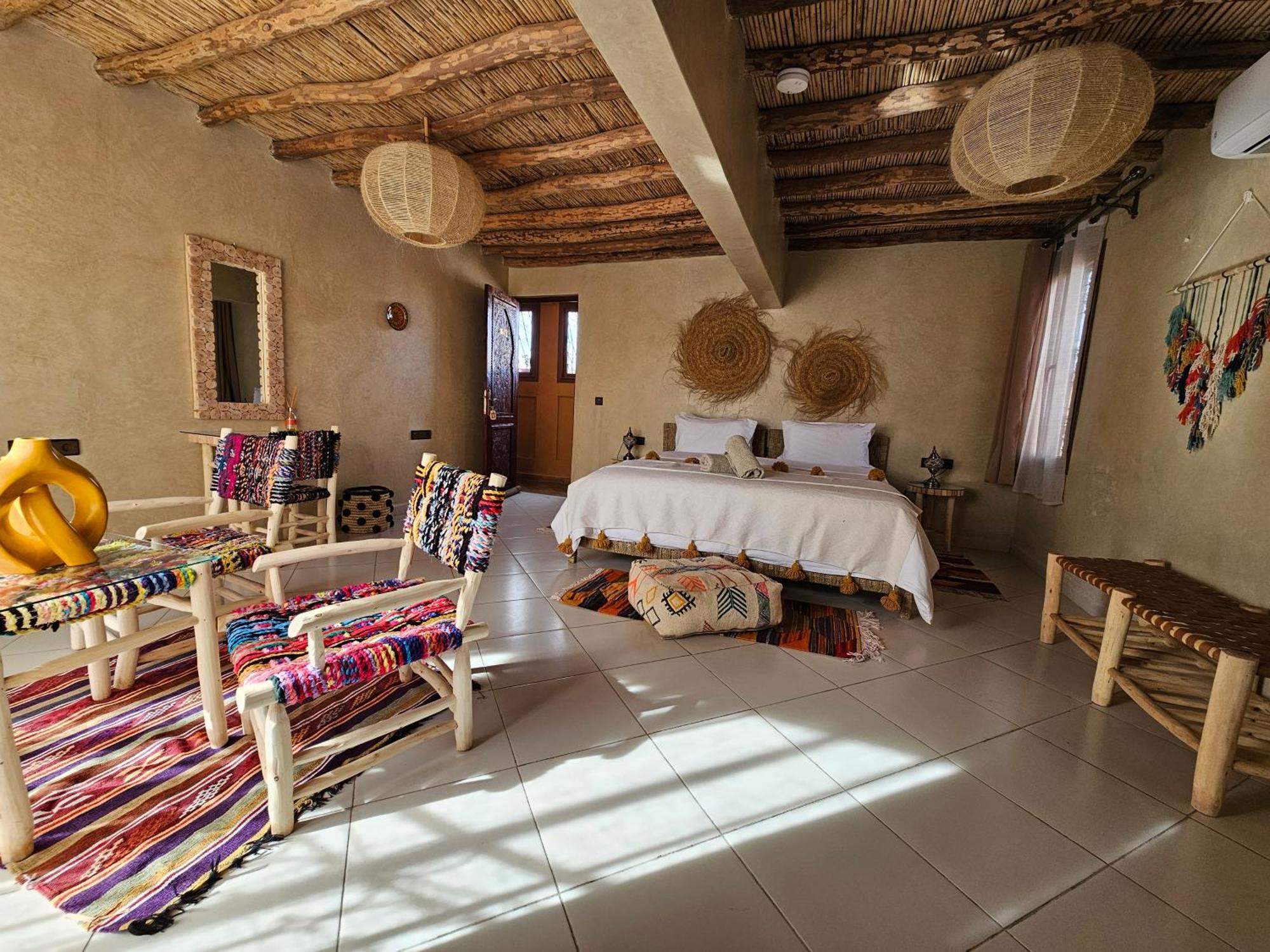 Kasbah La Cigogne Bed & Breakfast Aït Benhaddou Exterior photo