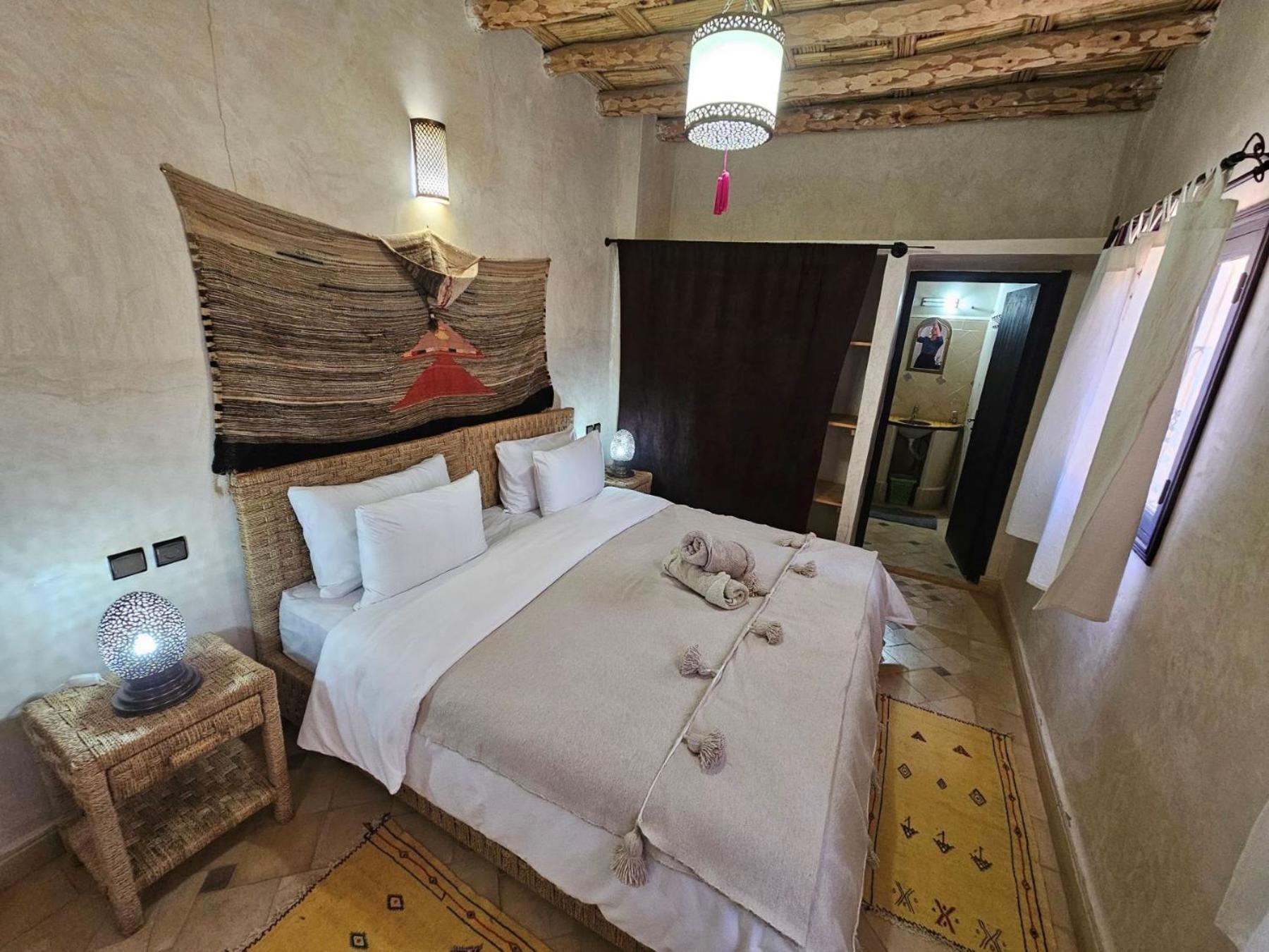 Kasbah La Cigogne Bed & Breakfast Aït Benhaddou Exterior photo
