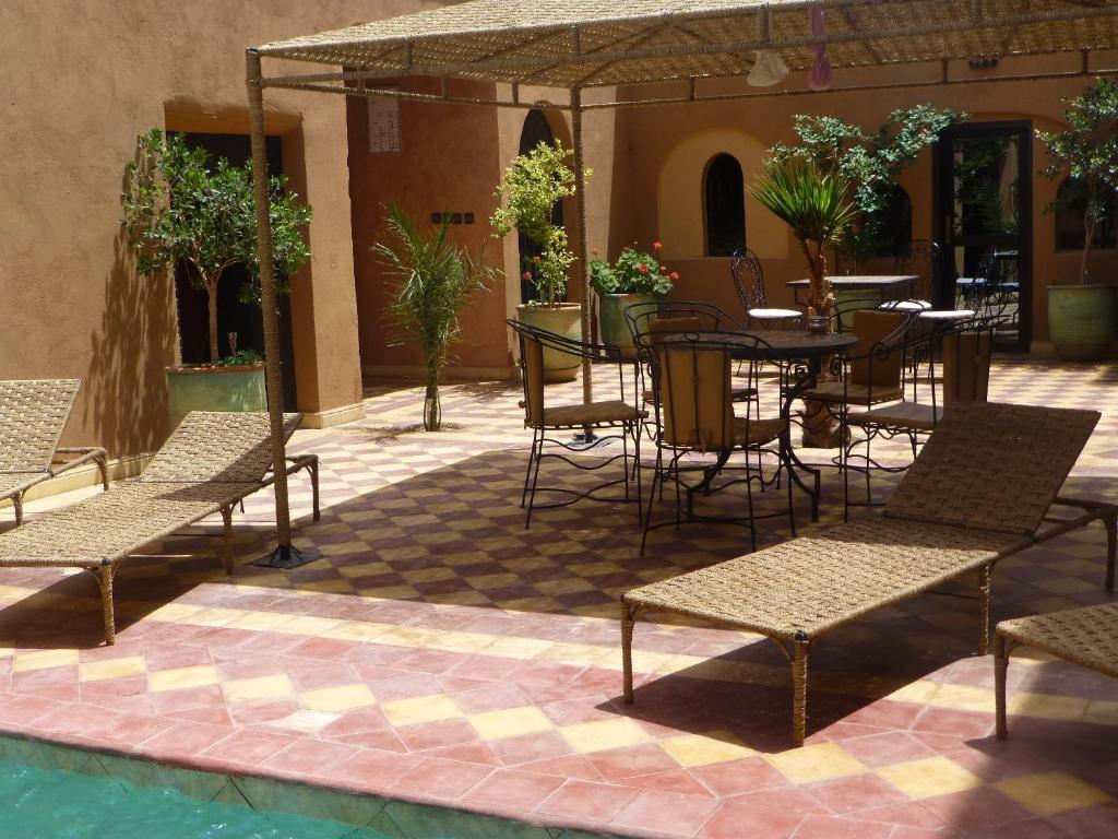 Kasbah La Cigogne Bed & Breakfast Aït Benhaddou Exterior photo