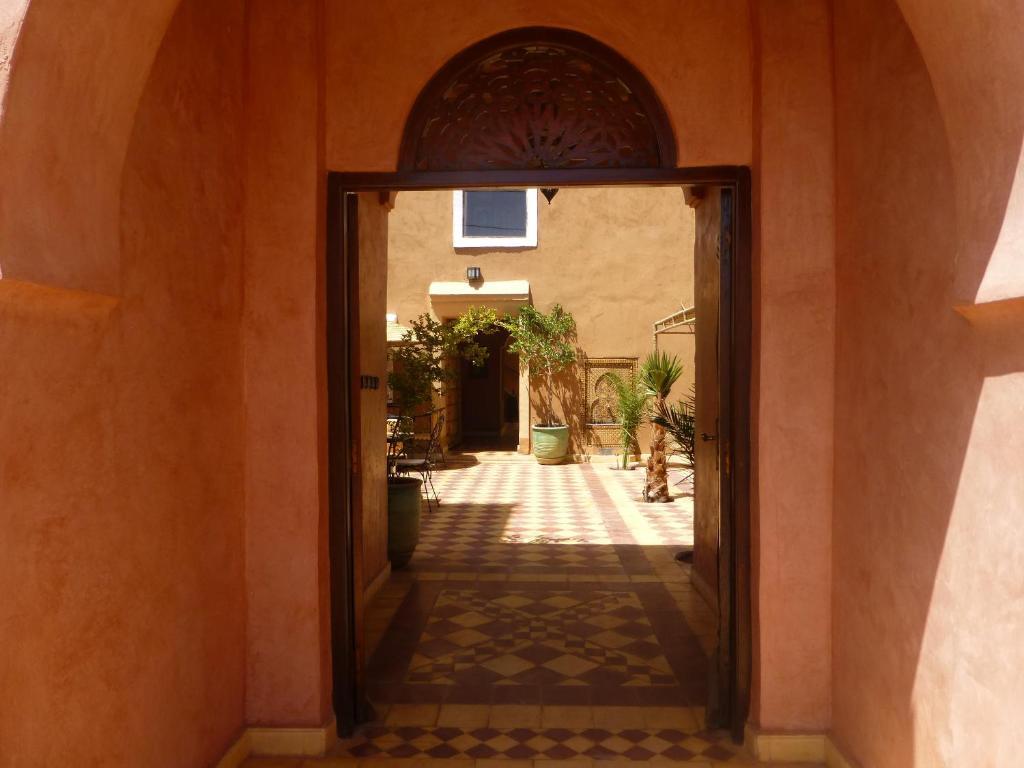 Kasbah La Cigogne Bed & Breakfast Aït Benhaddou Exterior photo