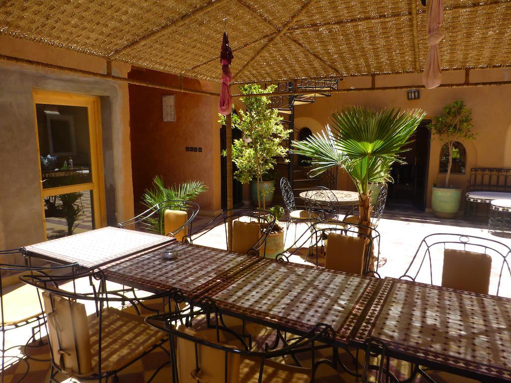 Kasbah La Cigogne Bed & Breakfast Aït Benhaddou Exterior photo